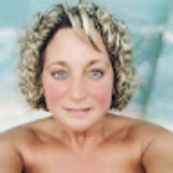 Meet your Posher, Suzanne - Picture 1 of 1